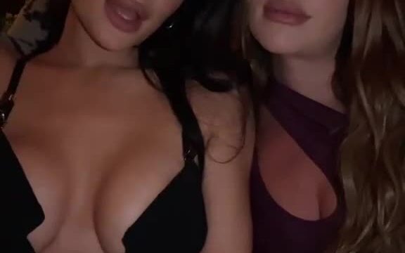 Kim Kardashian So Sexy!!! Have fun with Her Friend