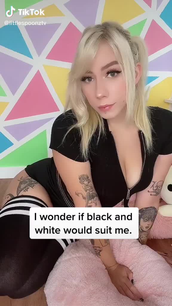 LittleSpoonz Hot Sexy New Video Tiktok!!!