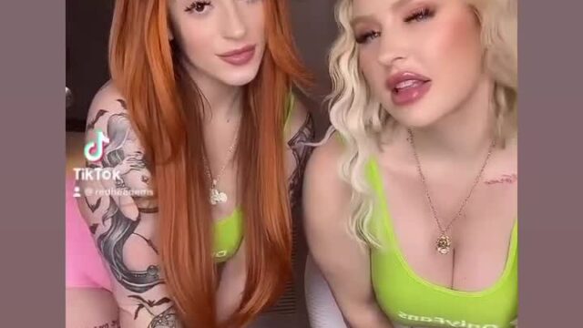 Jennastar – Sexy with her girl friends