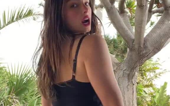 Addisonrae sexy dance
