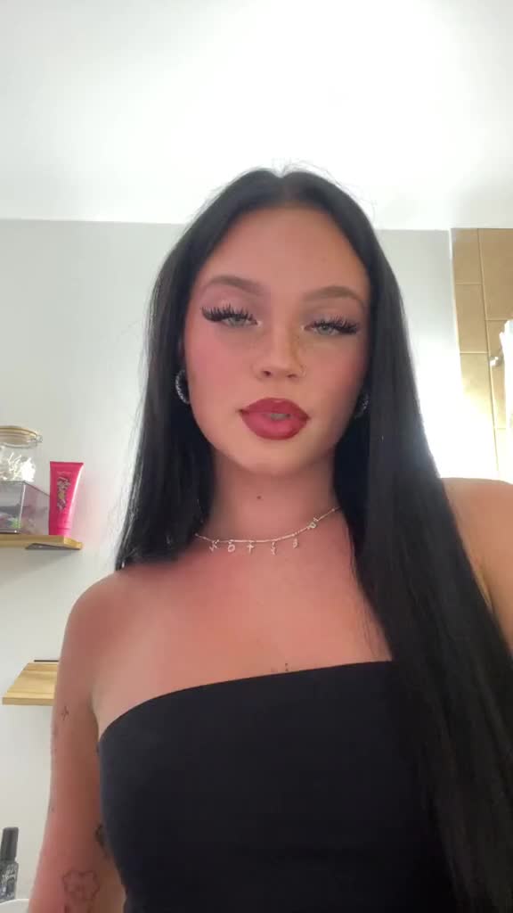Fympeyton in bedroom