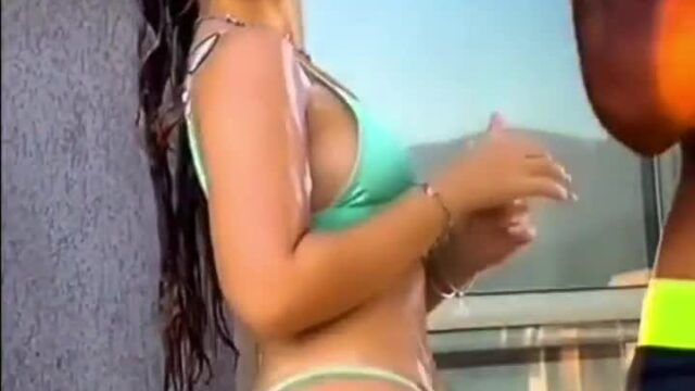 Melmaia!! Sexy with erotic body