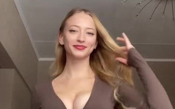 Sofia Diamond – Hot sexy in new video