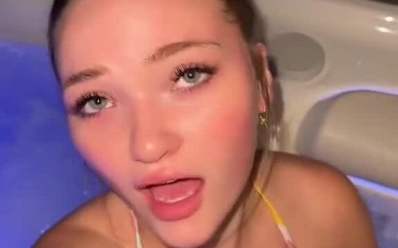 AlyssaMckay – Hot sexy bikini