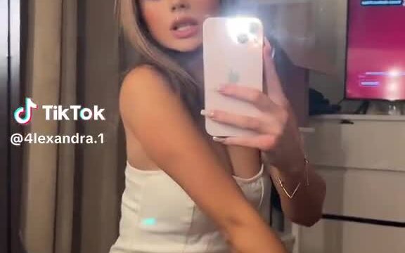 Alexandra Tsolakidis!! Sexy in bedroom…