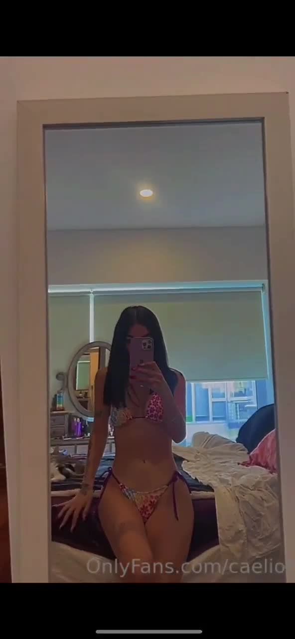 Caeli – Sexy in lingerie…