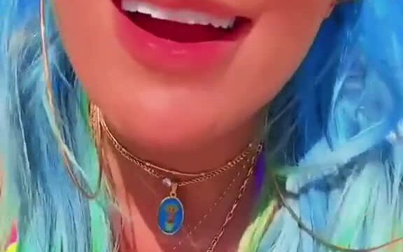 Karol G new vid-update…!!