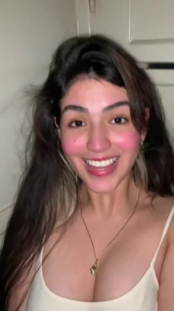 Kristalrq hot sexy babe…