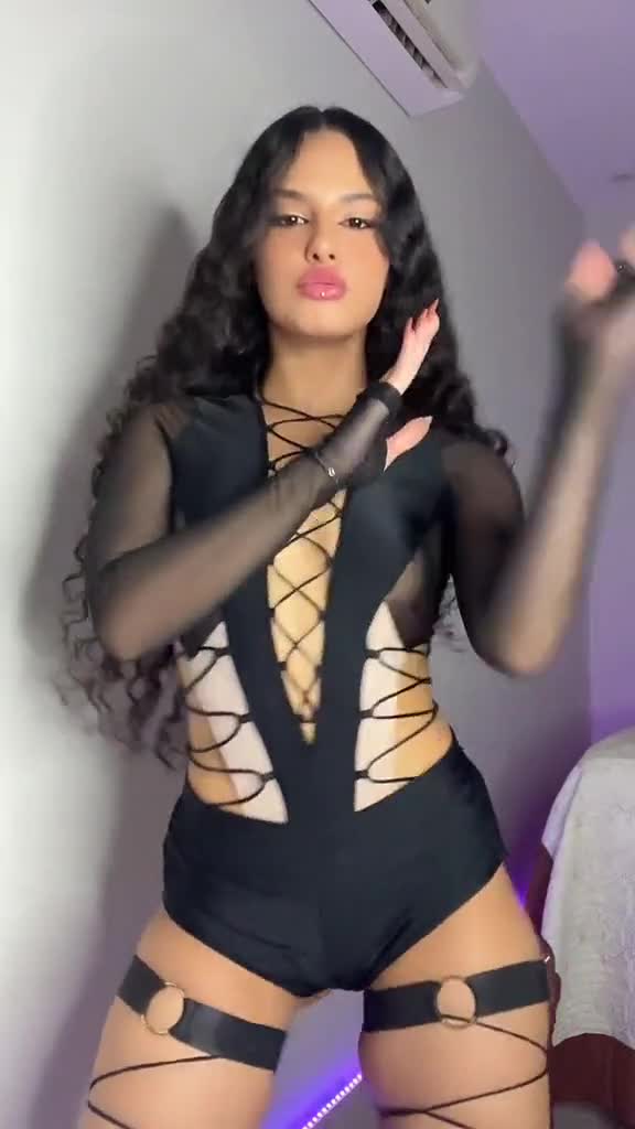 Poliana Arapiraca sexy dance…