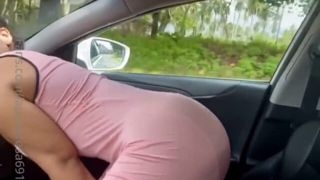 Lapoderosa69 nude big ass in car