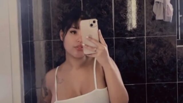 Anablanco – Sexy in bathroom