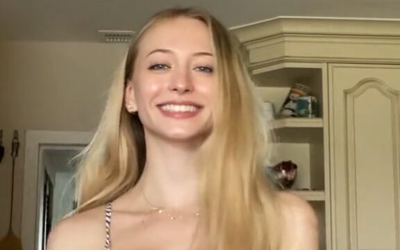 Sofia Diamond sexy dance video