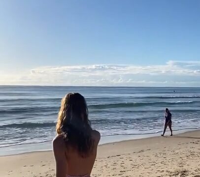 Emily Feld – Sexy on beach