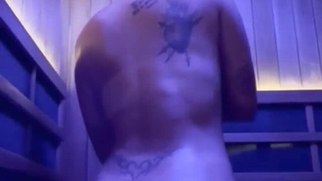 Liz Cambage nude shower