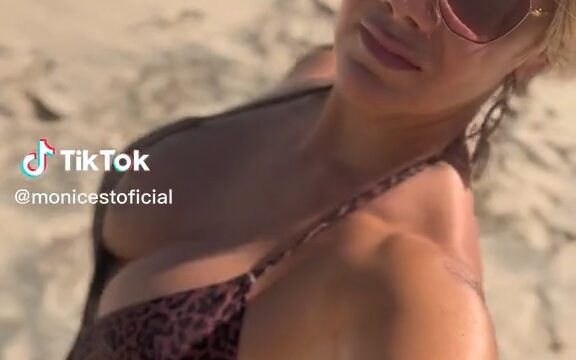 Monicest new sexy video