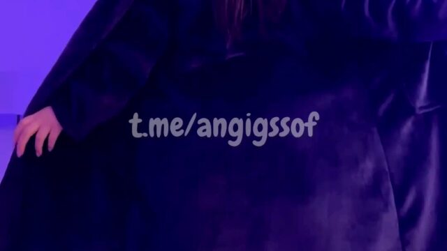 Angigss – Nude show with erotic body!!!