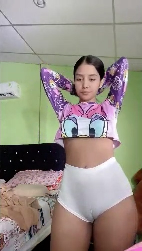 Daniela Ronquillo – Sexy with erotic body!!