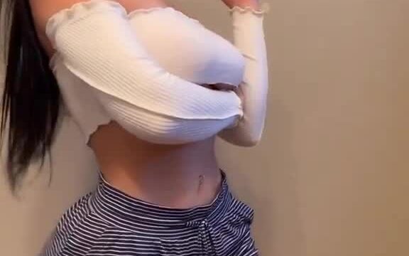 Jailyne Ojeda – Sexy with erotic body