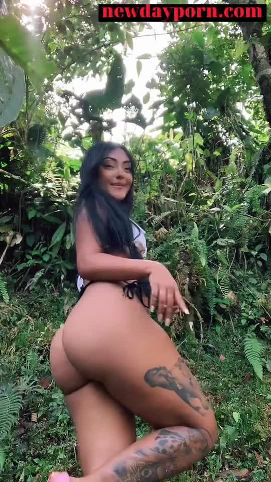 Maria Loaiza nude show booty sexy gym – hot video