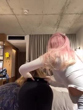 Diakimeko naked show big ass with her friend!!! So hot