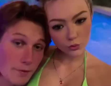 Hailey Sigmond – Show Bigs Tits Video Onlyfans Leaked!!!
