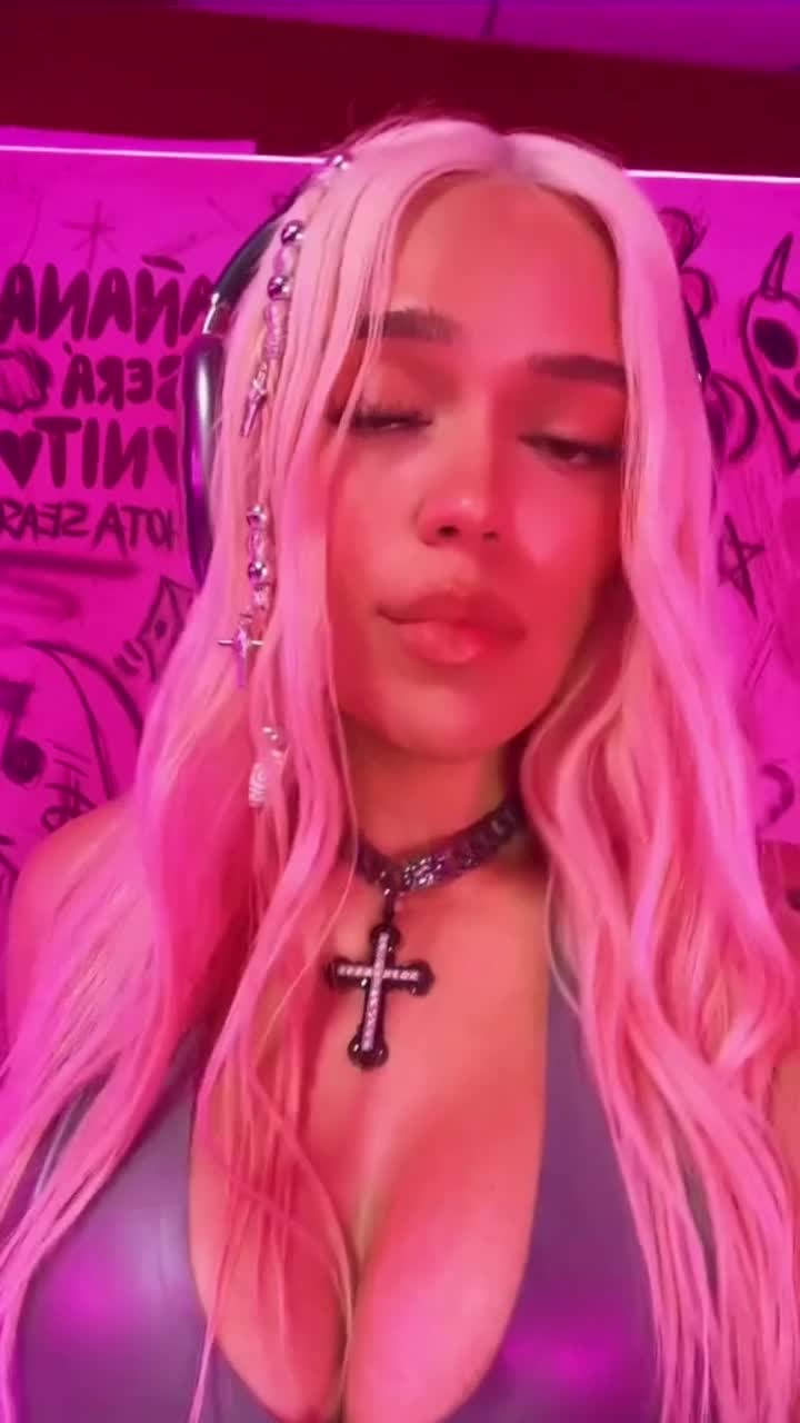 Karol G new sexy video!!! Viral