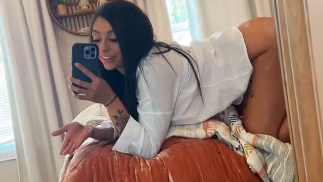 Indiana Mylf – Nude show on mirro!!! Omg