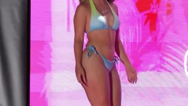 Justpeacchyyy/Amariah Morales sexy show erotic body!!! So hot