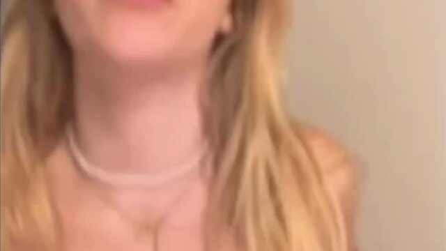 Riley Mae Lewis – Sexy with erotic body!!! So hot