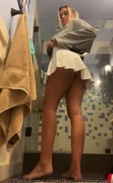Kayla Simmons – Nude show with erotic body!!! Hot Onlyfans video leaked