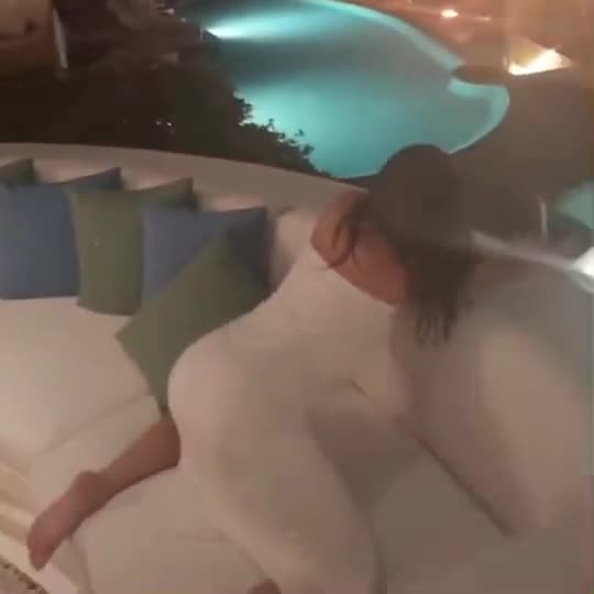 Addison Rae twerking big ass so hot!!!